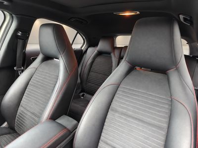 2017 Mercedes-Benz A 180