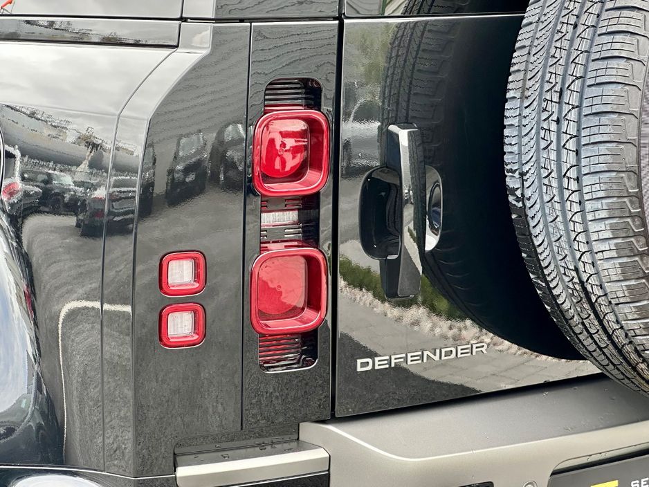 2025 Land Rover Defender