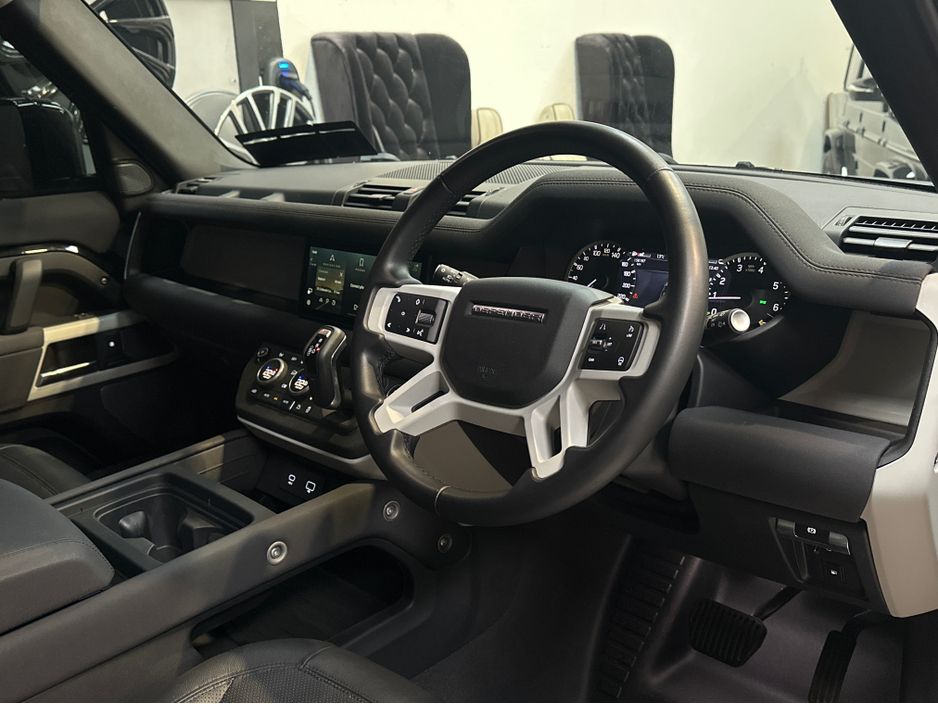 2023 Land Rover Defender