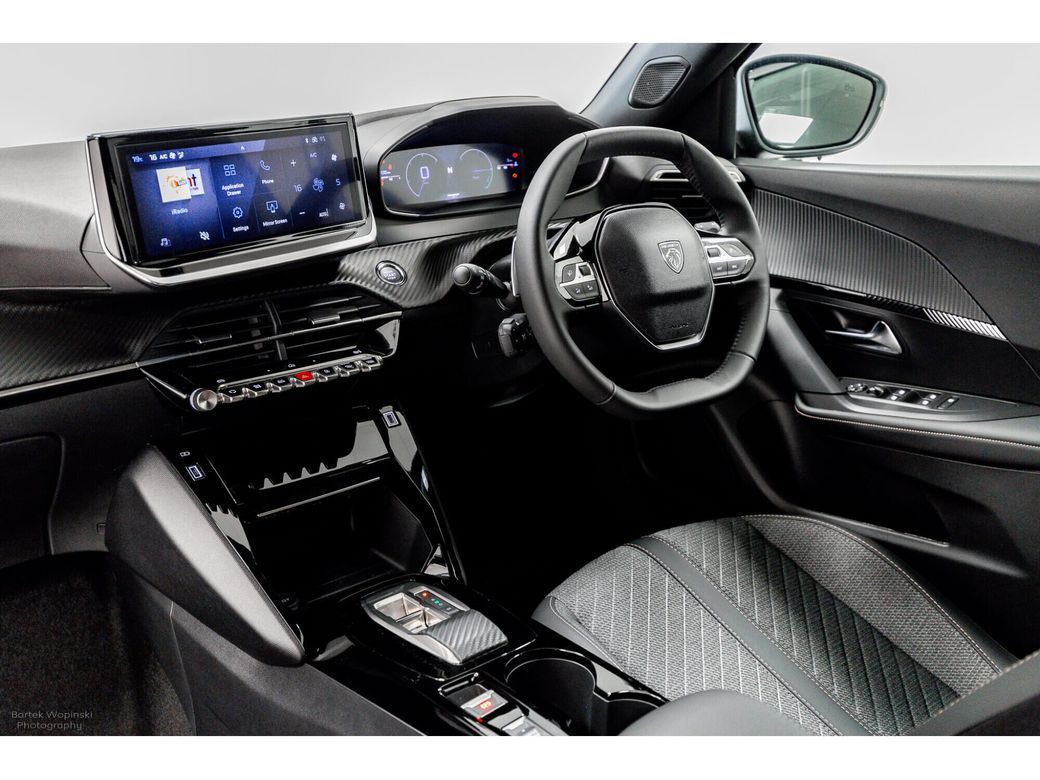 2025 Peugeot 2008