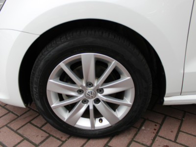 2016 Volkswagen Polo