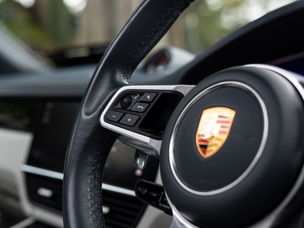 2022 Porsche Cayenne
