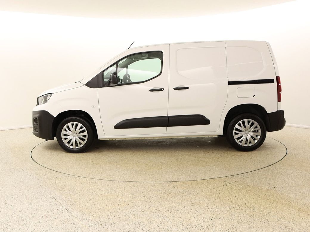 2021 Peugeot Partner