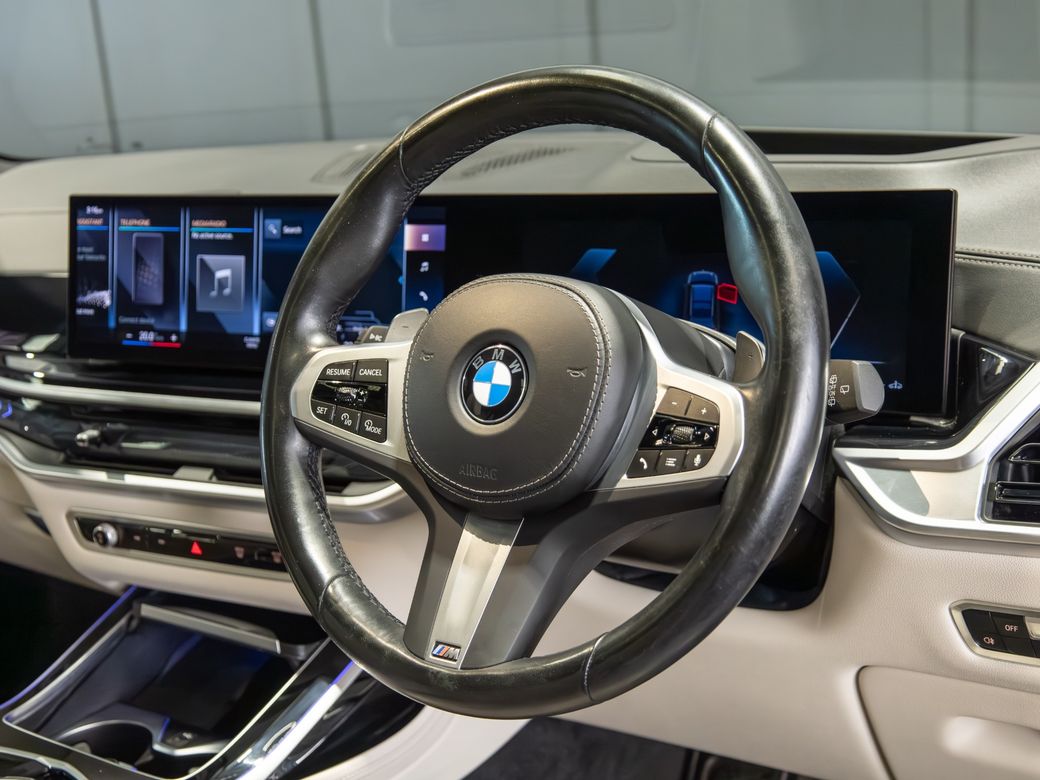 2022 BMW X7