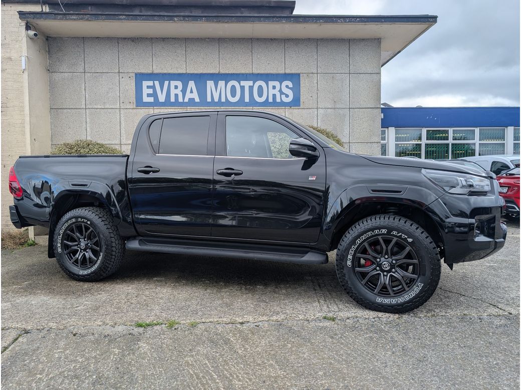 2023 Toyota Hilux