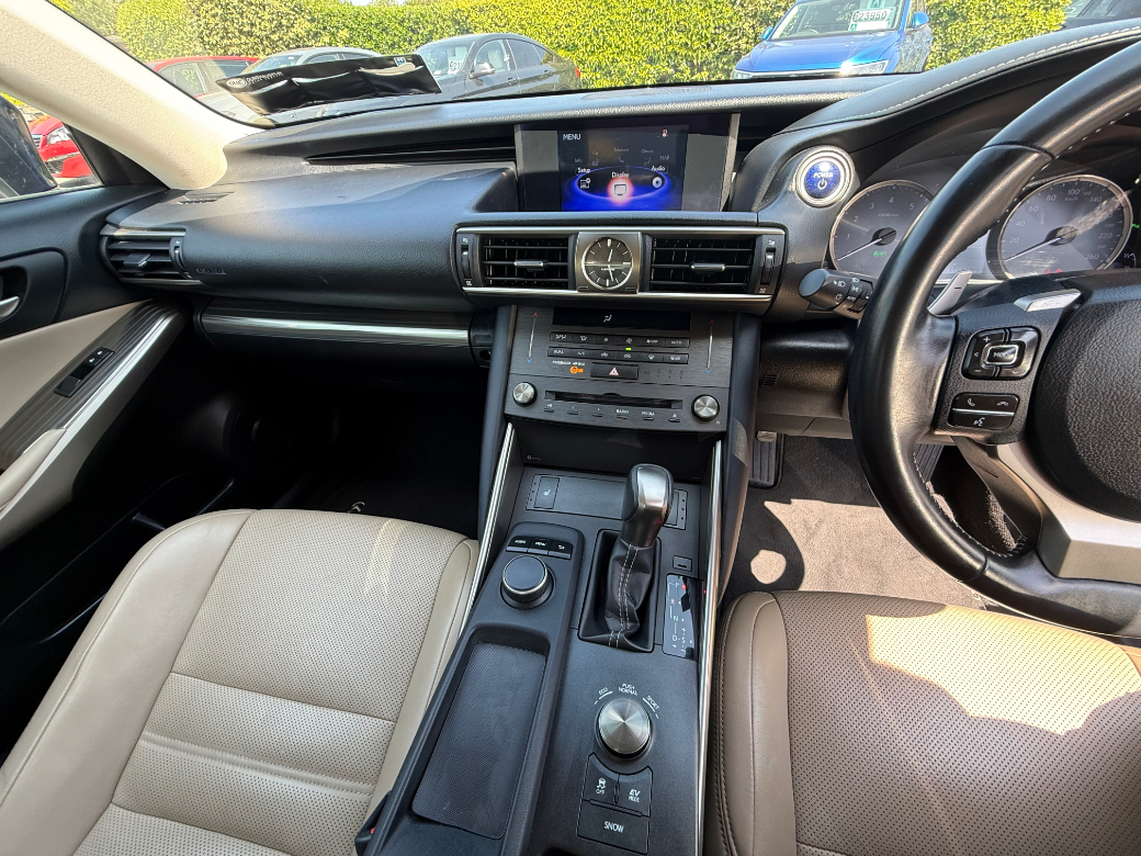 2019 Lexus IS