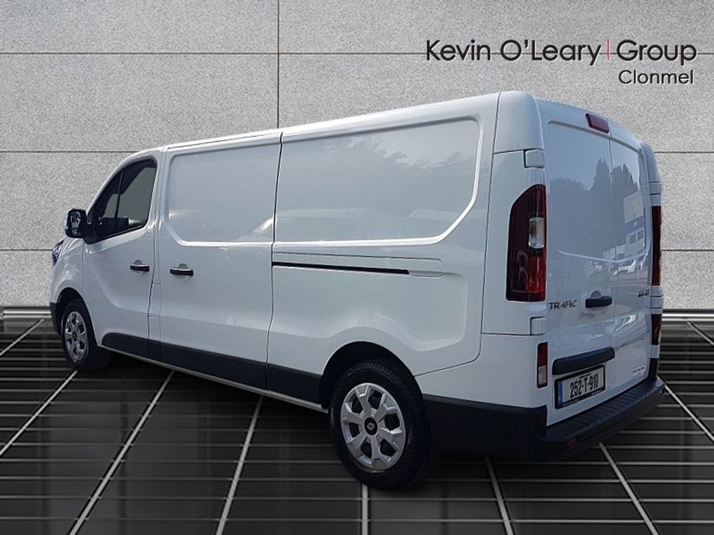 2025 Renault Trafic