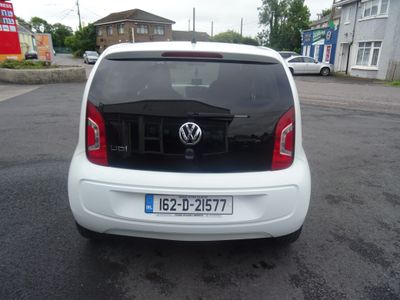 2016 Volkswagen up!