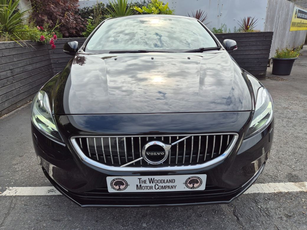 2018 Volvo V40