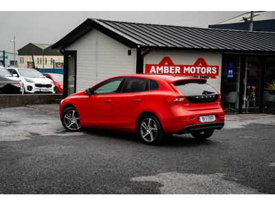 2018 Volvo V40