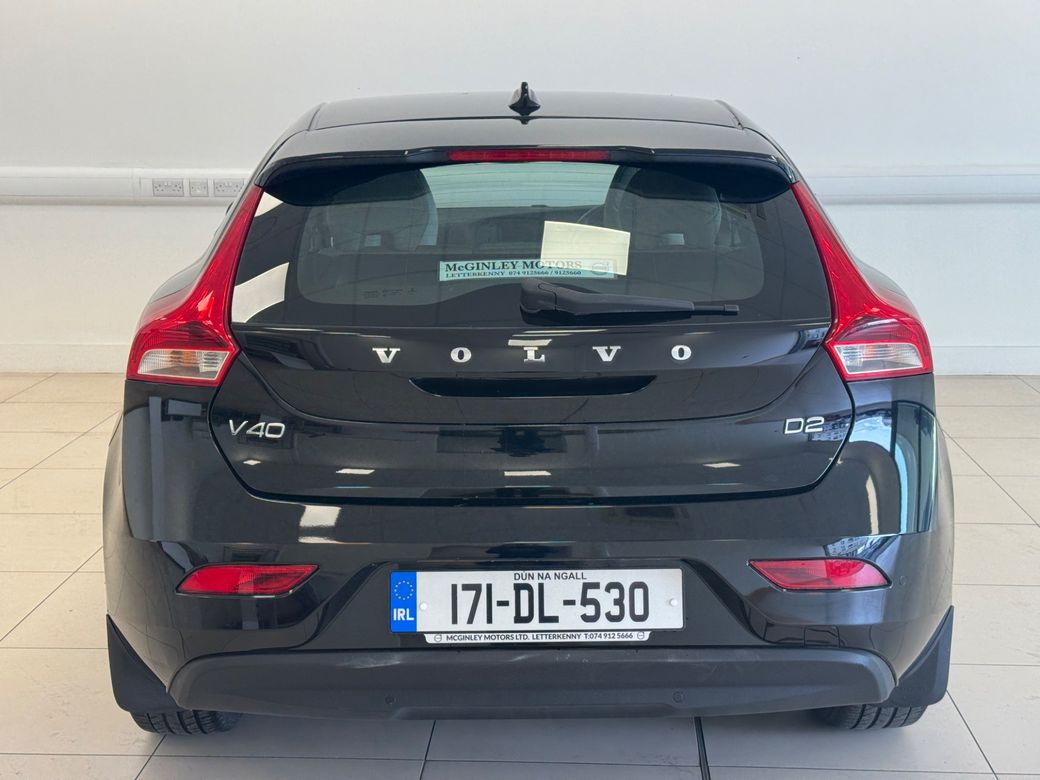 2017 Volvo V40