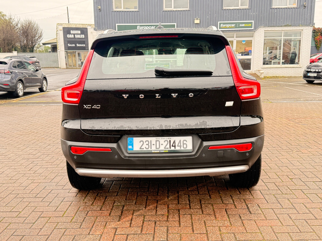2023 Volvo XC40