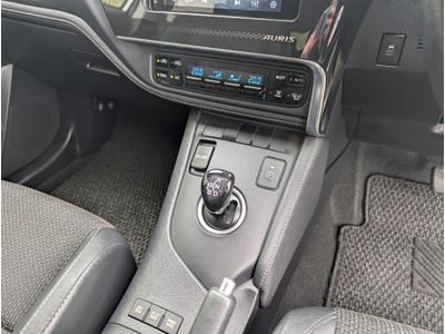 2016 Toyota Auris