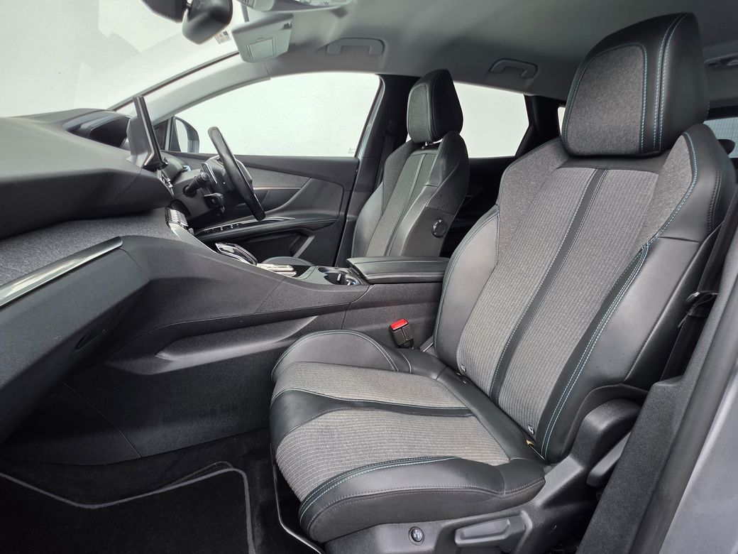 2021 Peugeot 3008