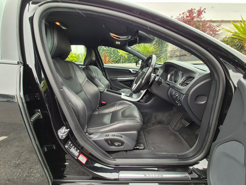 2017 Volvo V60