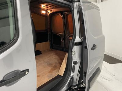 2024 Peugeot Partner