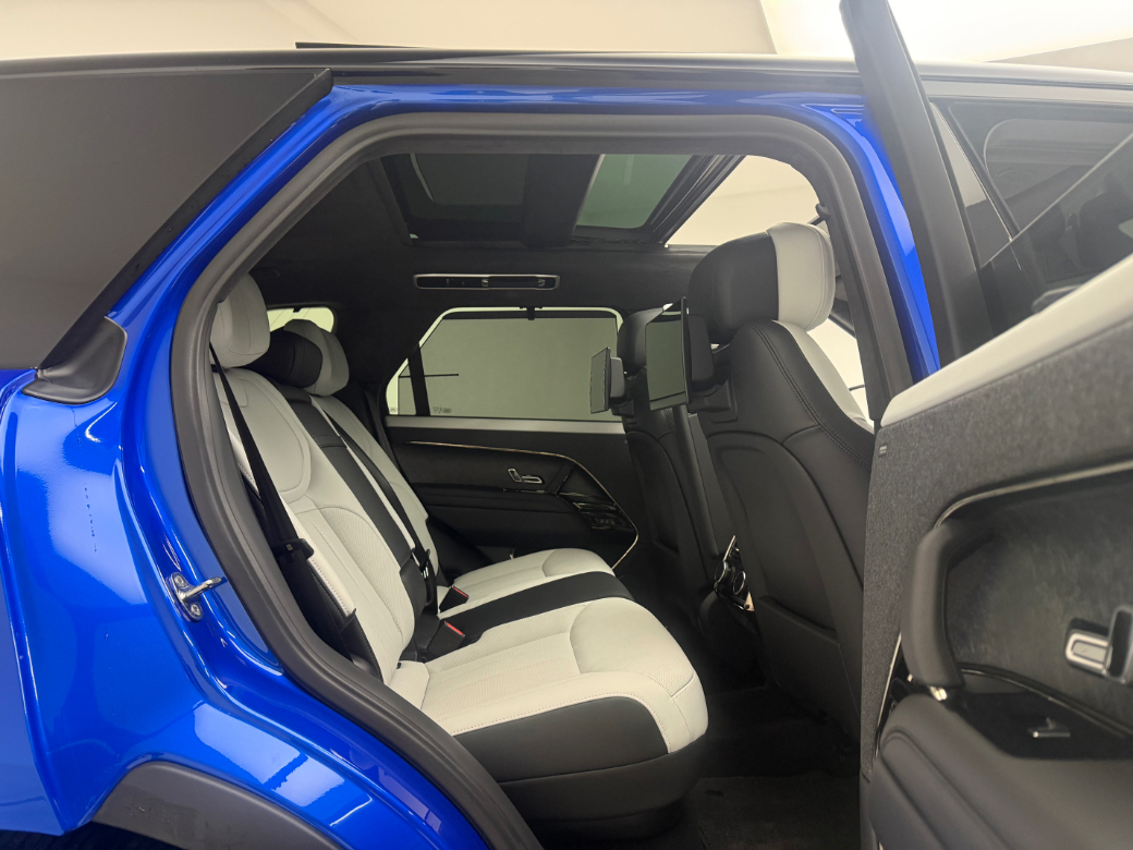 2025 Land Rover Range Rover Sport