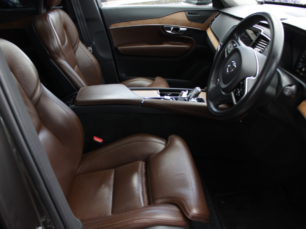 2020 Volvo XC90
