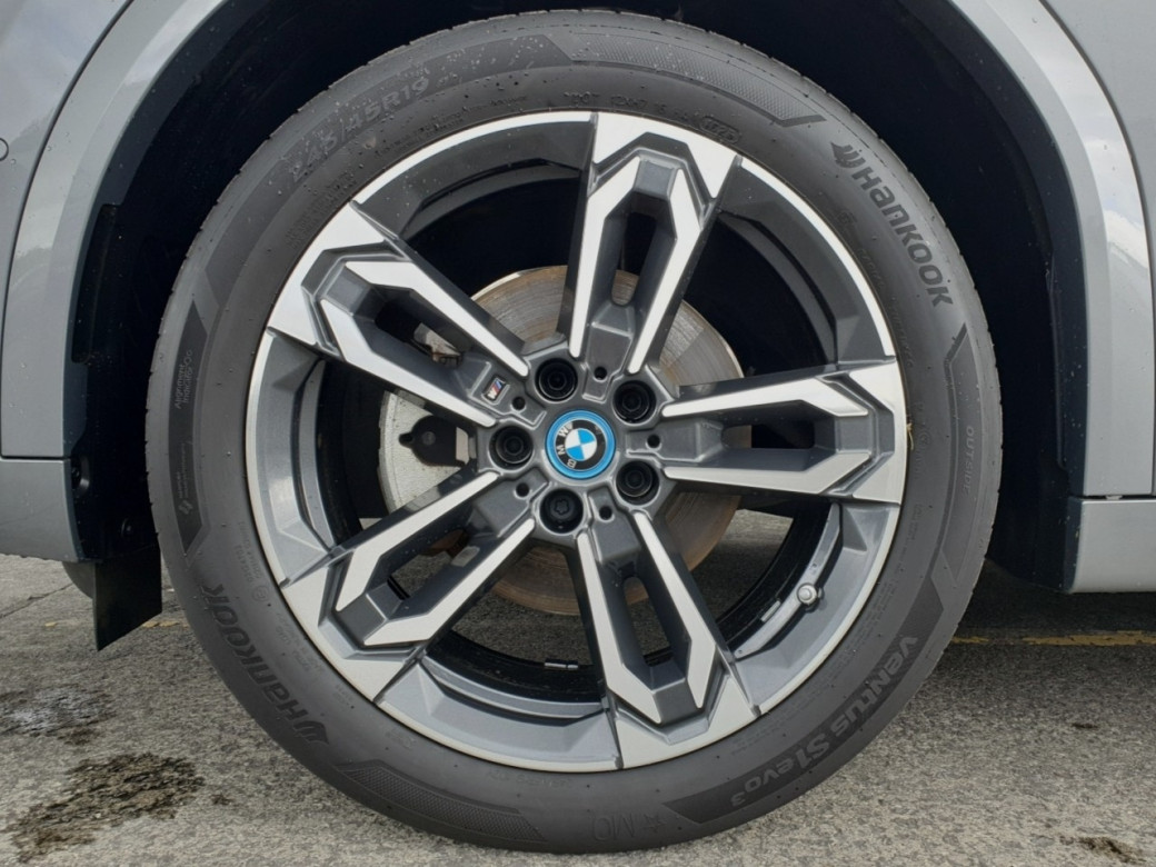 2025 BMW iX2