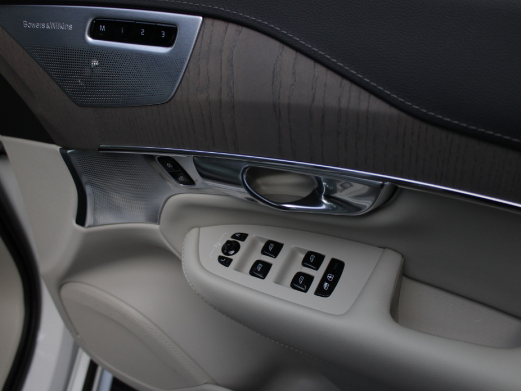 2021 Volvo XC90