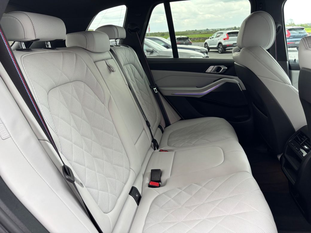 2023 BMW X5