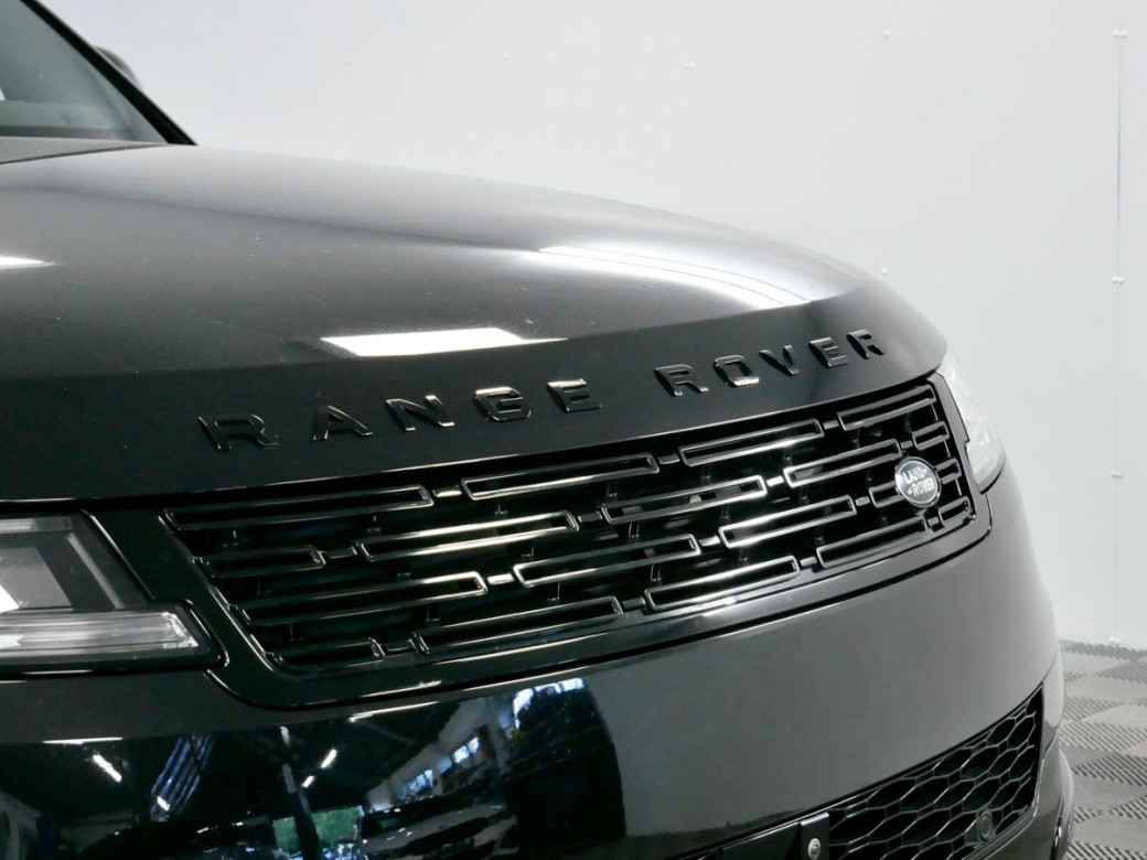 2025 Land Rover Range Rover Sport