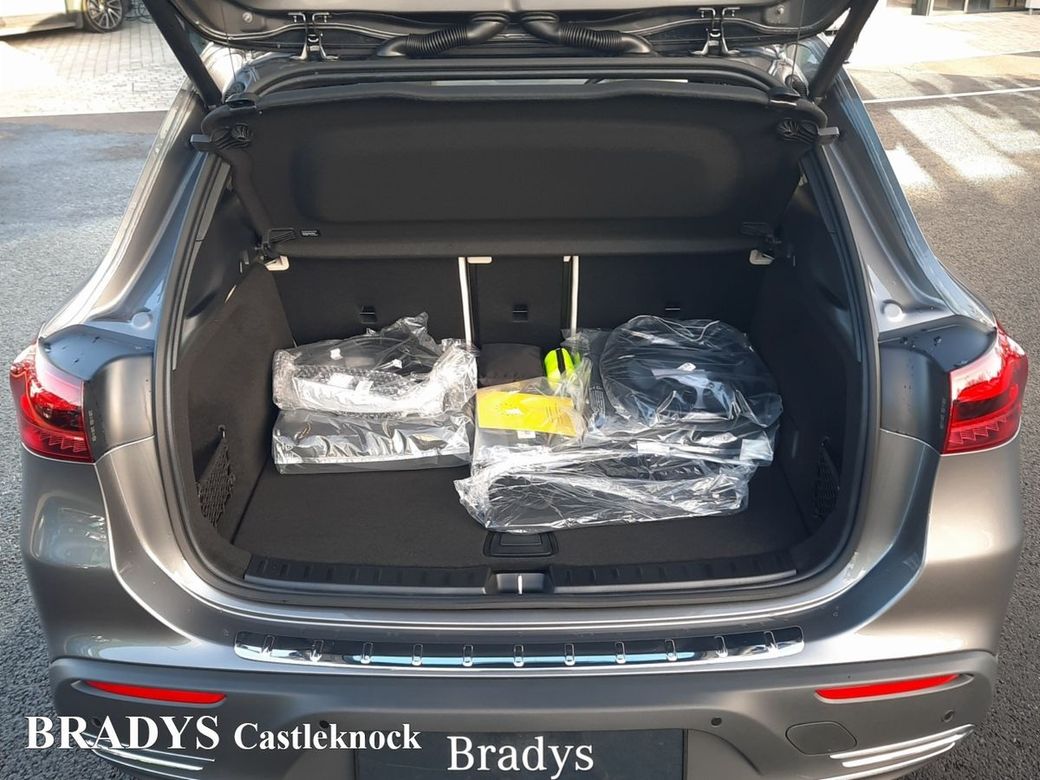 2026 Mercedes-Benz EQA