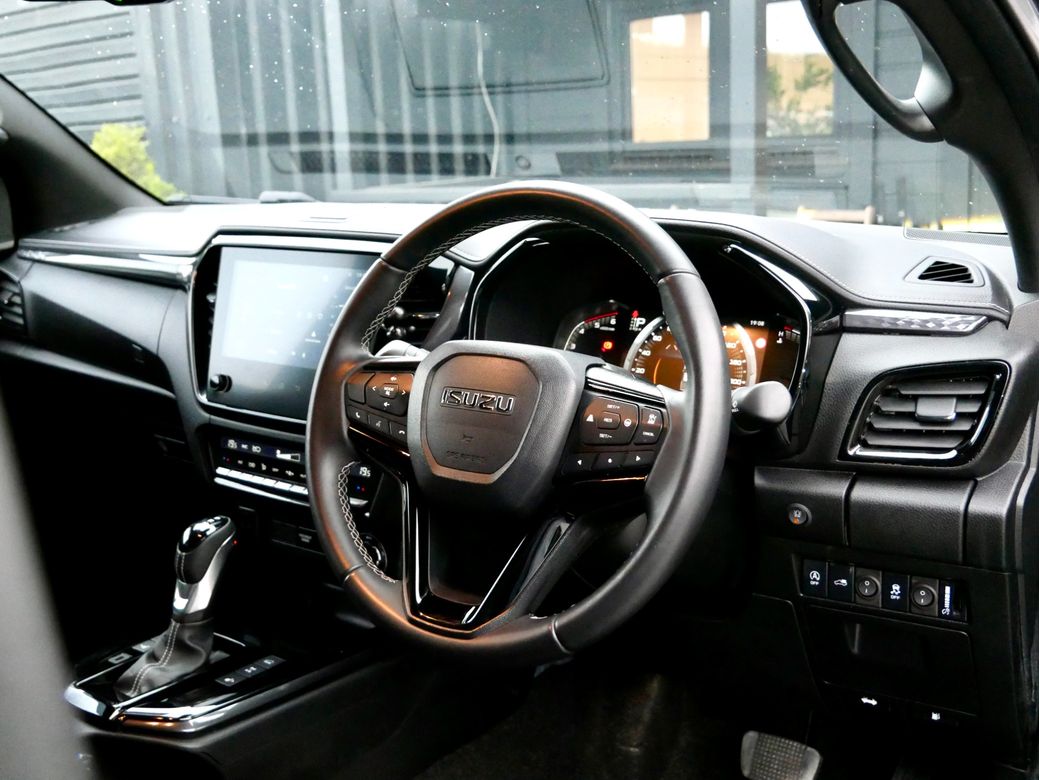 2025 Isuzu D-MAX