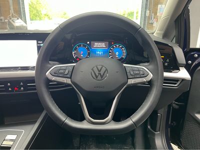2024 Volkswagen Golf