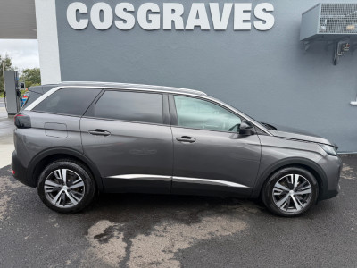 2024 Peugeot 5008