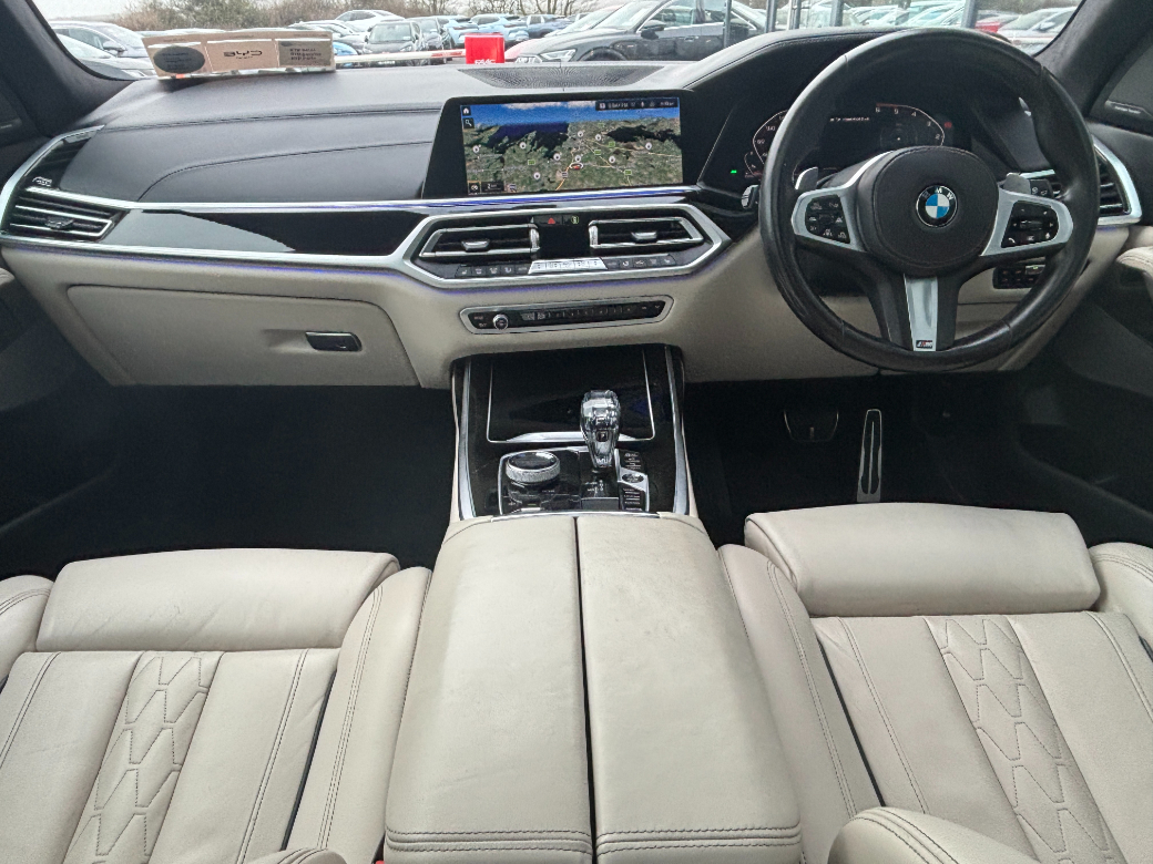 2021 BMW X7