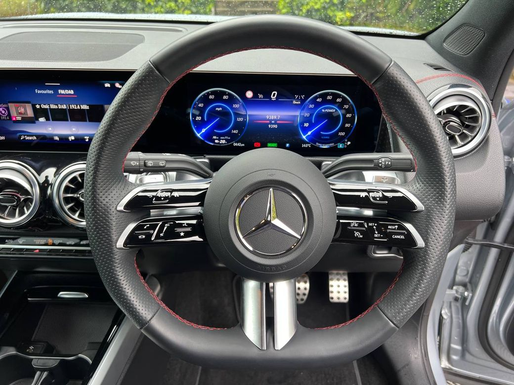 2024 Mercedes-Benz EQB