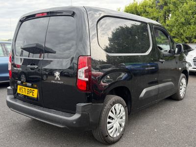 2022 Peugeot Partner