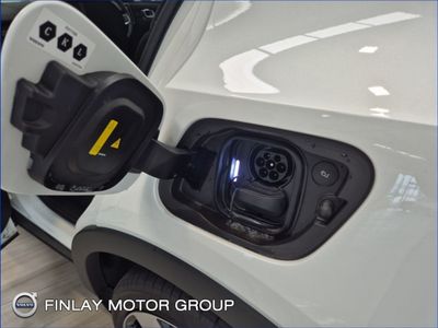 2025 Volvo XC40