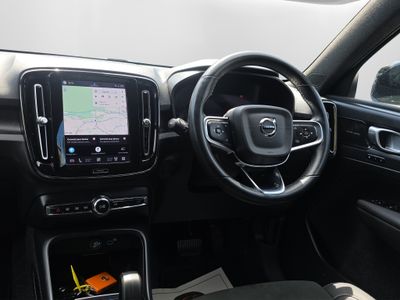 2023 Volvo XC40