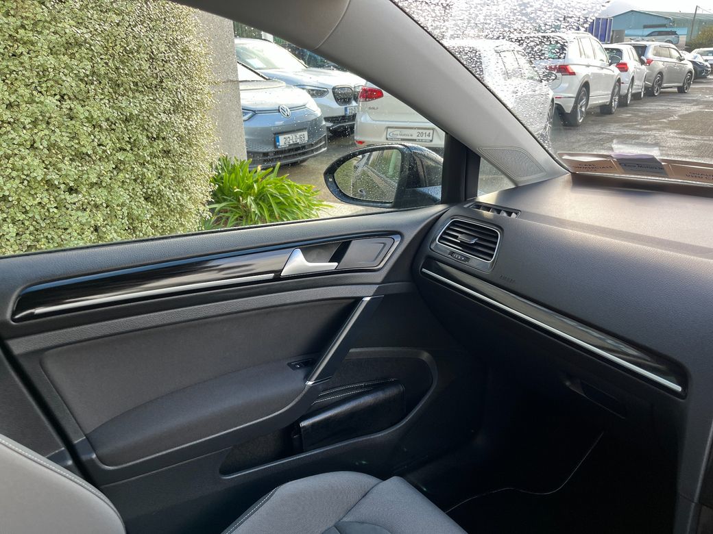 2019 Volkswagen Golf