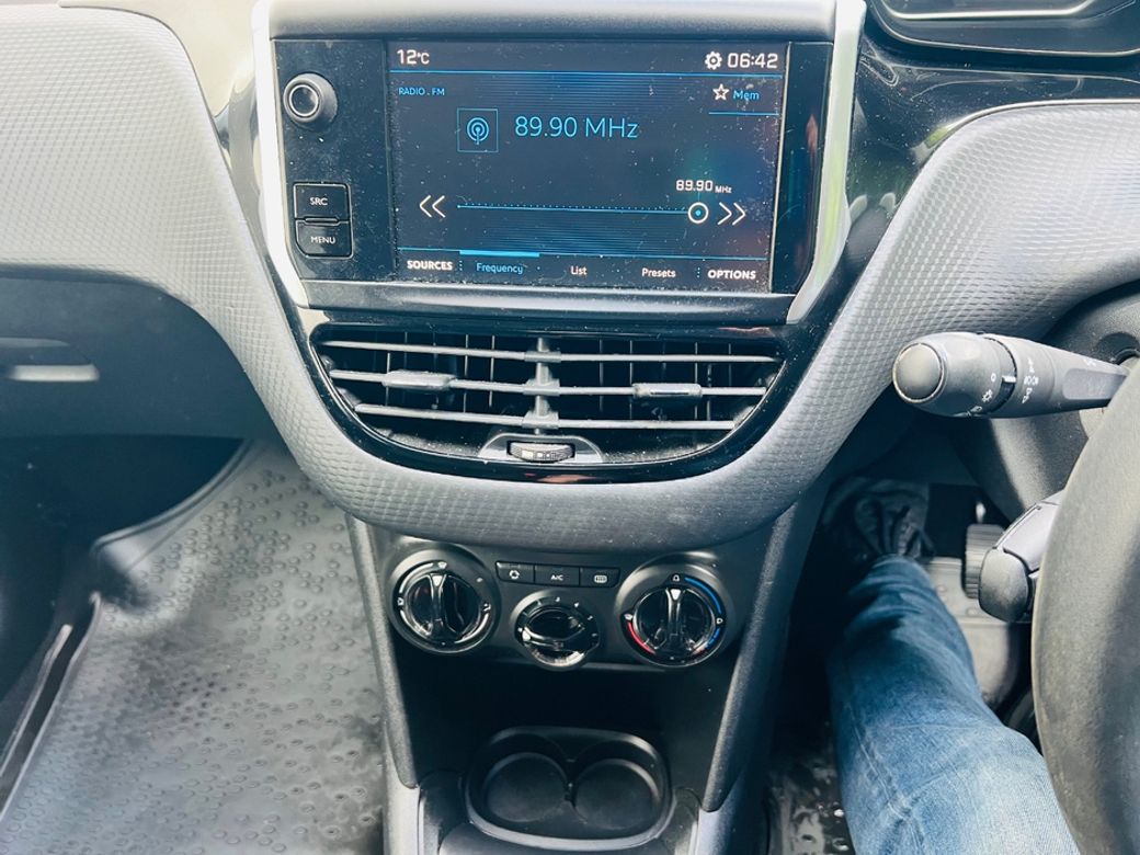 2017 Peugeot 208
