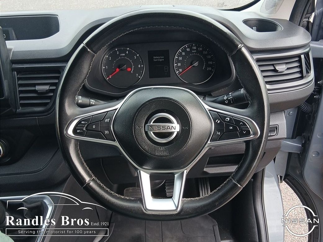 2023 Nissan Primastar