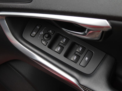 2016 Volvo V40