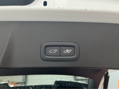 2023 Volvo XC40