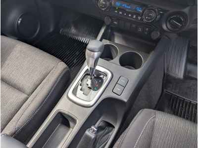 2024 Toyota Hilux