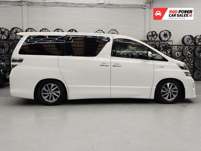 2014 Toyota Vellfire