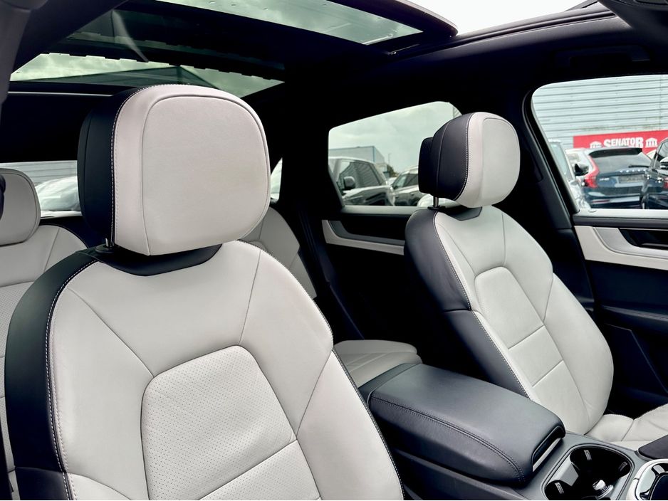 2024 Porsche Cayenne