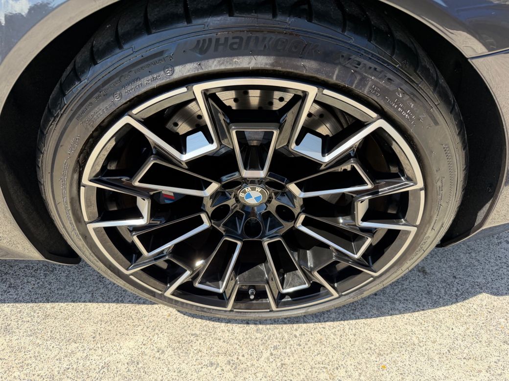 2025 BMW M5