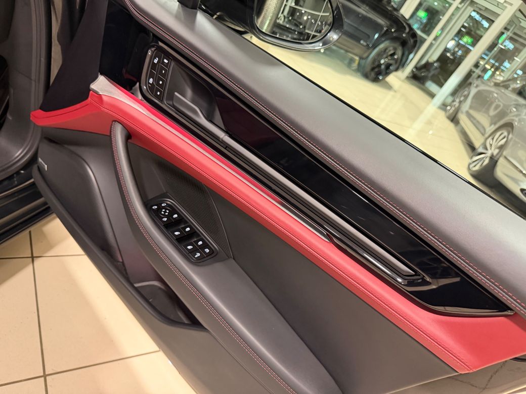 2024 Porsche Panamera