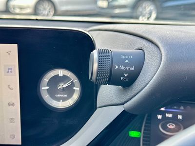 2023 Lexus ES 300h