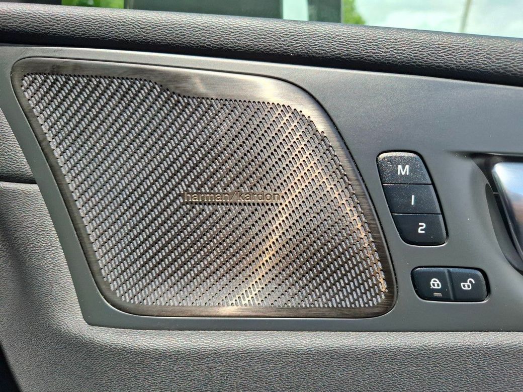 2025 Volvo XC60