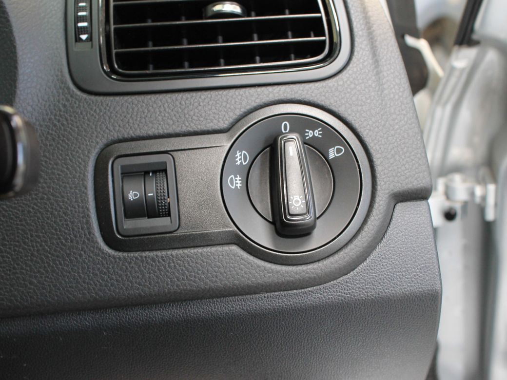 2016 Volkswagen Polo