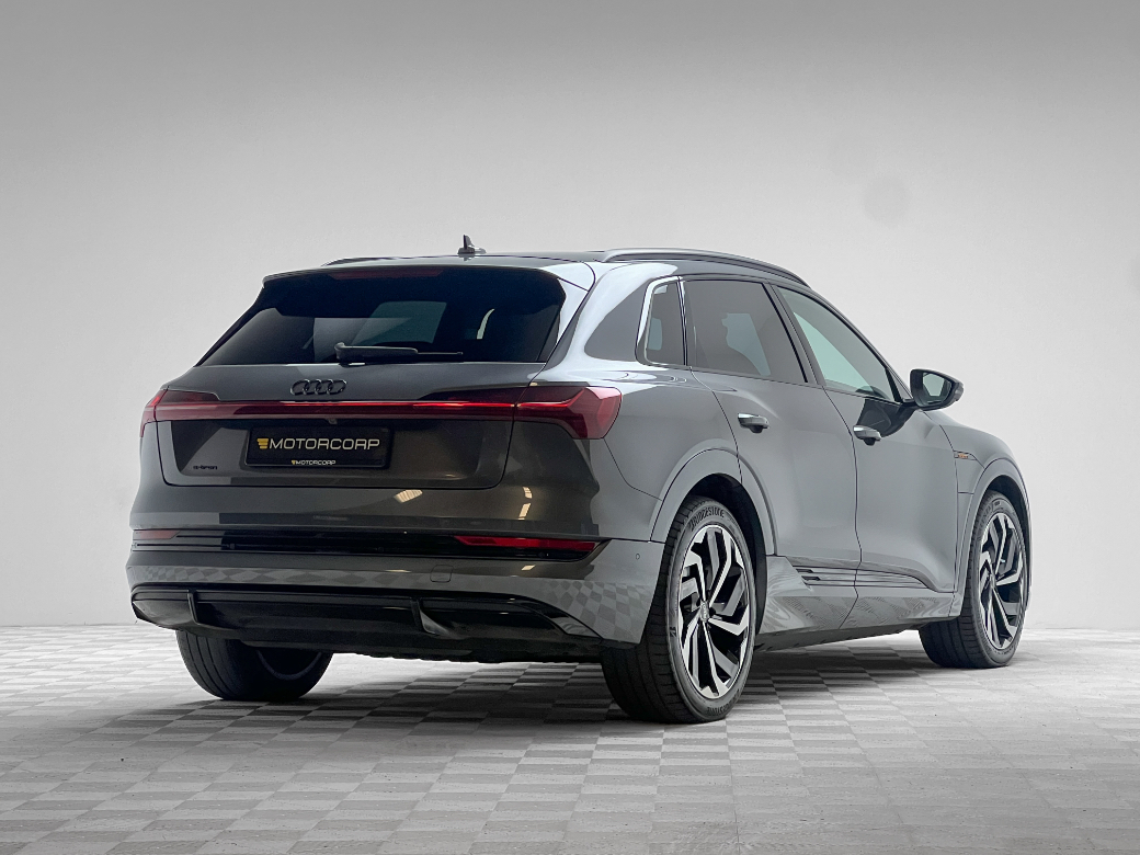 2022 Audi e-tron