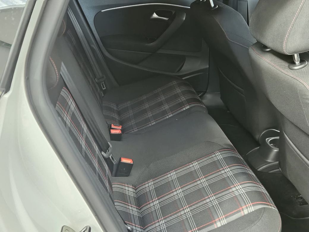 2015 Volkswagen Polo